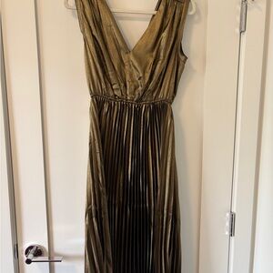 Betsey Johnson Gold Lamé V-Neck MIDI Dress